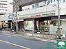 周辺：セブンイレブン港区南青山7丁目店 徒歩1分。コンビニ 30m