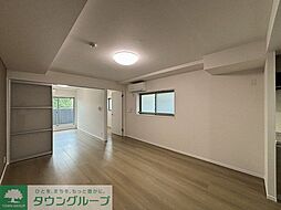 フォセット深沢 102 1階2LDKのリビング/ダイニング