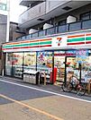 セブンイレブン 582m