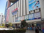 ヤマダ電機ＬＡＢＩ 325m