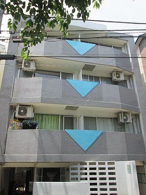 3 / 10
