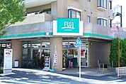 Ｆｕｊｉ五月台店 764m