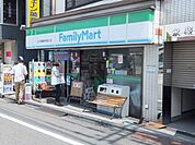ファミリーマート 436m