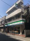 ファミリーマート塚本西荻南店 徒歩1分。 40m