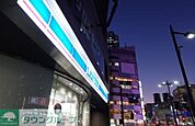 ローソン西新宿四丁目店 徒歩4分。コンビニ 320m