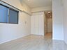 室内：★2面採光のお部屋★