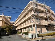 八潮中央総合病院 1300m