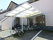 屋根付き自転車置き場