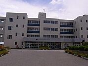 南流山小学校 130m