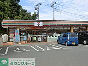 セブンイレブン 785m