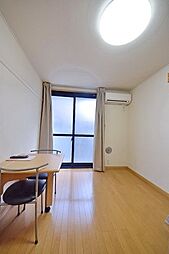 レオパレスグランディール　5 2階1Kのリビング/ダイニング