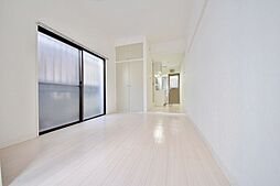 ラビアンローズ 2階ワンルームのリビング/ダイニング