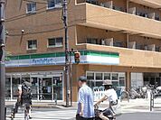 ファミリーマート三鷹駅前店 205m