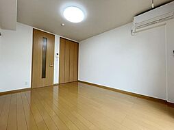 Ｃｈｅｒｒｙ　Ｈｏｕｓｅ　V 105 1階1Kのリビング/ダイニング