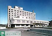 藤沢市民病院 徒歩18分。病院 1390m