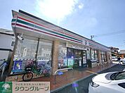 セブンイレブン入間下藤沢東店 徒歩9分。コンビニ 670m