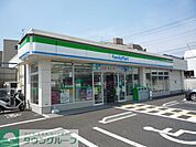 ファミリーマート所沢久米店 徒歩1分。コンビニ 40m