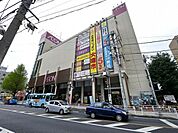 イオン所沢店 915m
