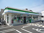 ファミリーマート所沢久米店 720m