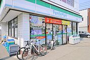 ファミリーマート 600m