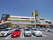 ハニーズ所沢山口店 1064m