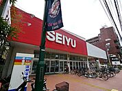 西友西所沢店 627m