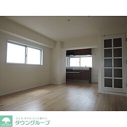 第一スカイハイツ足立 6階2LDKのリビング/ダイニング