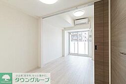 Totsu Residence Kaminarimon 8階1DKのリビング/ダイニング