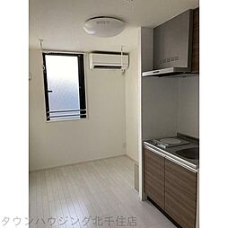 東京メトロ日比谷線 北千住駅 徒歩6分の賃貸アパート 2階ワンルームのリビング/ダイニング