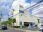 西友青井店 徒歩19分。スーパー 1460m