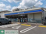 ローソン狛江岩戸北三丁目店 徒歩7分。 500m