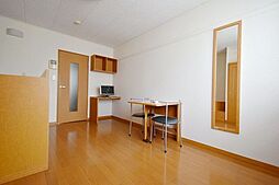 レオパレスＣＯＭＦＯＲＴ 107 1階1Kのリビング/ダイニング