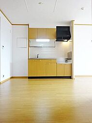 ヴィラ・シャルマン 202 2階2LDKのリビング/ダイニング