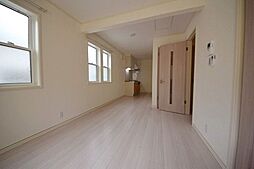 アドバンテージ府中 B-202 2階1LDKのリビング/ダイニング