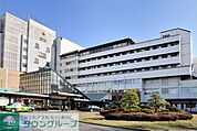 武蔵野赤十字病院 徒歩12分。病院 890m