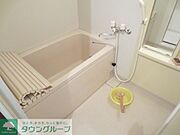 ★バスルームは広々しておりますし追い焚きも可能です★