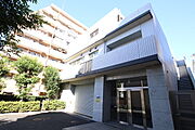 ★エントランスまでのアプローチも素敵です★
