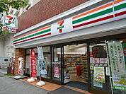 セブン-イレブン 南池袋3丁目店まで290ｍ