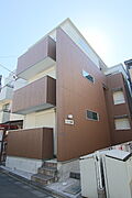◆2018年3月築の3階建てアパート◆