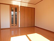 ※別室参考写真　★ゆとりあるクローゼット付きのお部屋です★