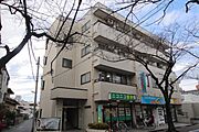 スーパー、コンビニ等周辺施設充実♪