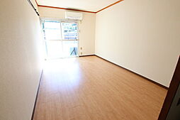 マルトハイツ 203 2階1Kのリビング/ダイニング