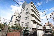 女性入居限定学生マンションです。