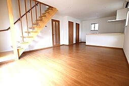 ヴィラージュＣ 1 1階4LDKのリビング/ダイニング