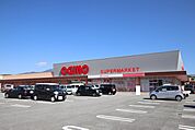 オギノ韮崎店　徒歩8分