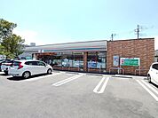 セブンイレブン山梨大学医学部前店　徒歩3分