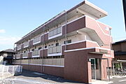 ☆鉄筋コンクリート造の3階建マンション♪　オートロック付き☆