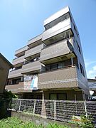 4階建てのマンションです！