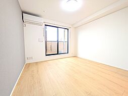 ヘリオス芝山 302 3階1Kのリビング/ダイニング