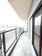 広めなので洗濯物干しやすいです